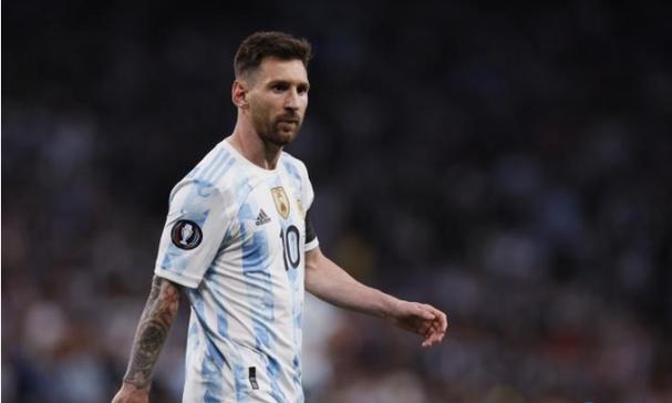 黄维特赦一年后，妻子蔡若曙投河自尽，苦等27年为何团聚不过一年